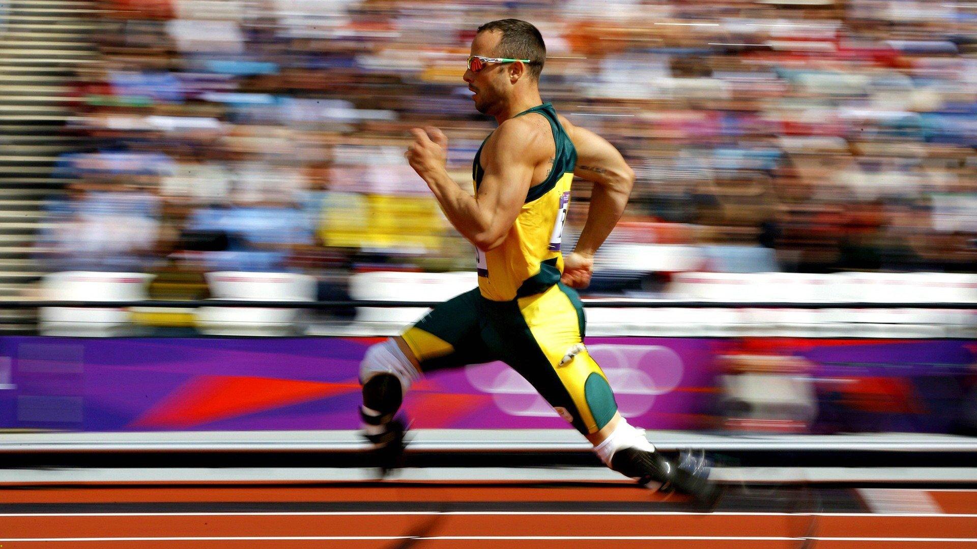 UFC 300震撼落幕，张伟丽成功卫冕草量级冠军